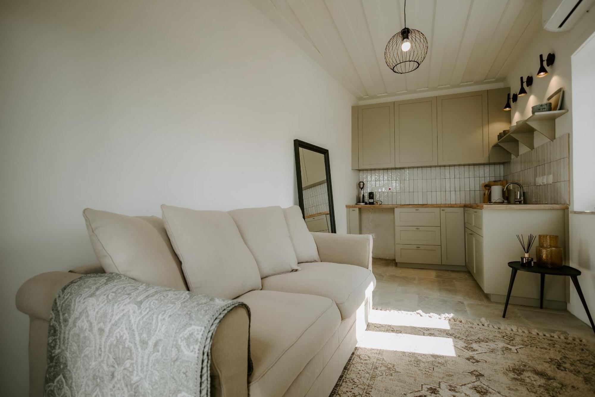 Smaragda'S Guest Rooms Limassol Exterior photo