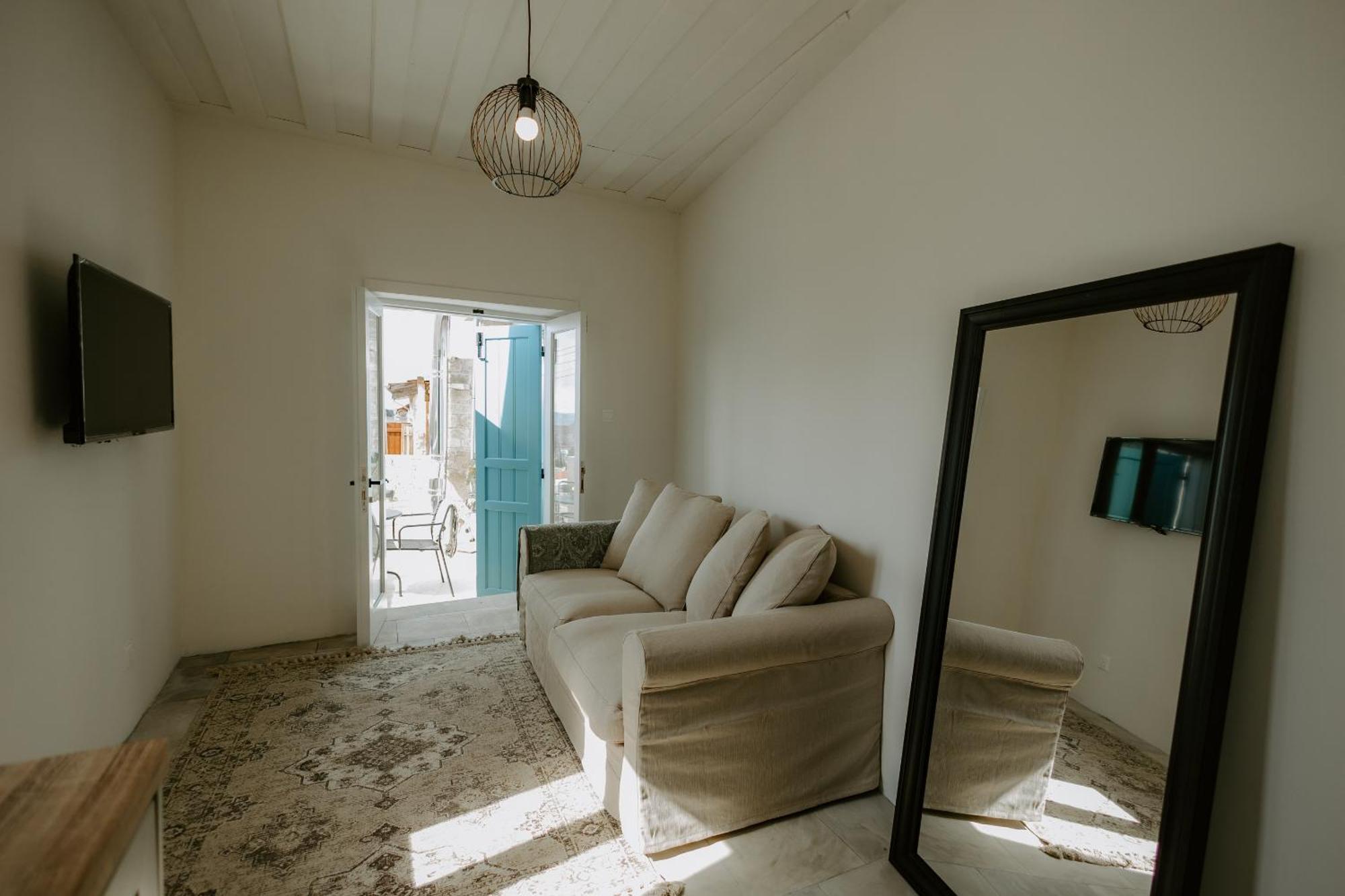 Smaragda'S Guest Rooms Limassol Exterior photo