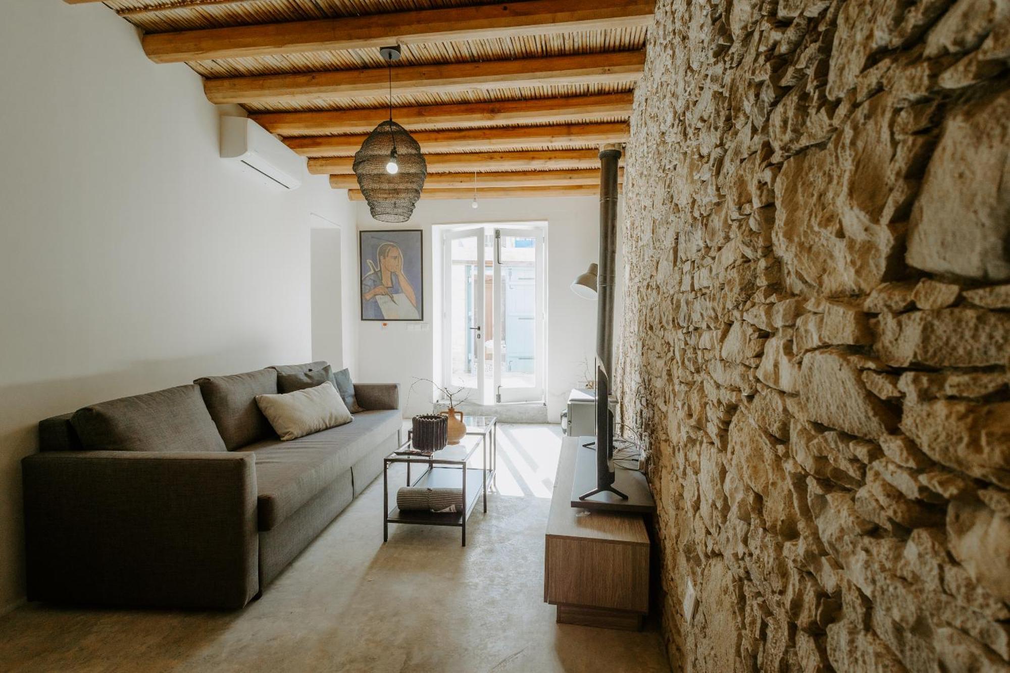 Smaragda'S Guest Rooms Limassol Exterior photo
